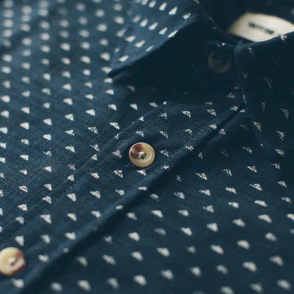 TAYLOR STITCH The California in Indigo Pyramid